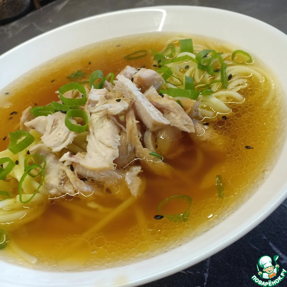 Куриный суп в азиатском стиле