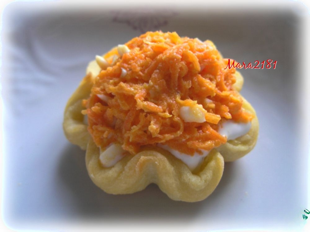 Домашние тарталетки с морковью и яйцом
