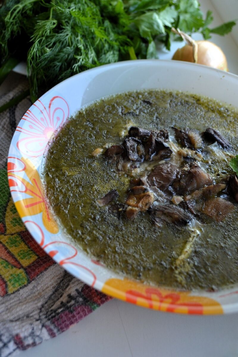 Куриный заколот с лесными грибами