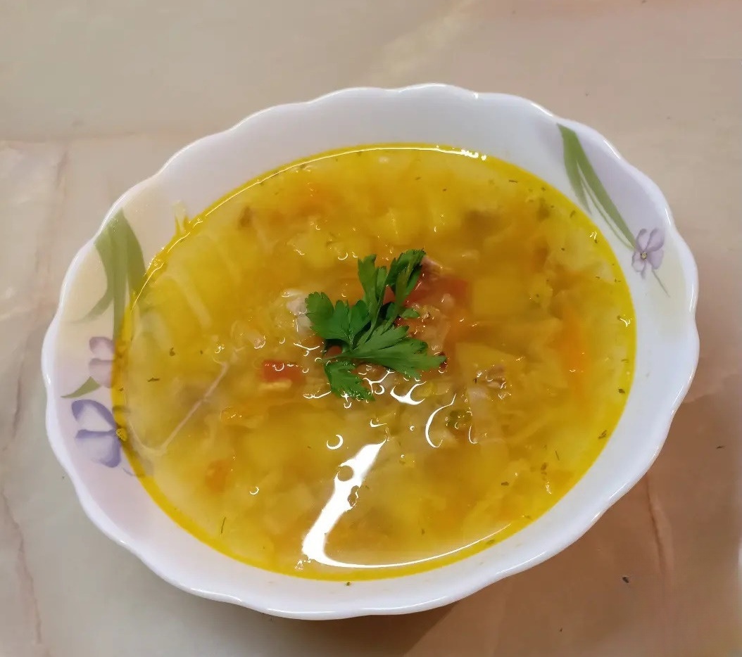 Летние щи из молодой капусты