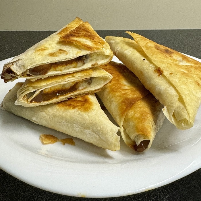 Треугольнички с творогом и вареной сгущенкой