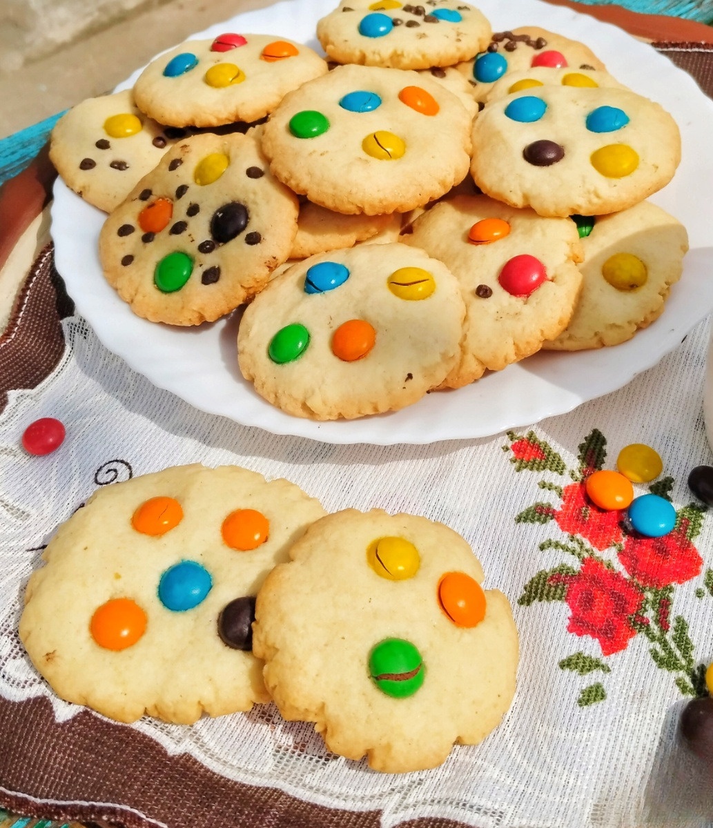 Печенье с m&m