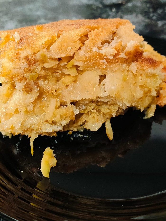 Насыпной пирог с грушами и яблоками